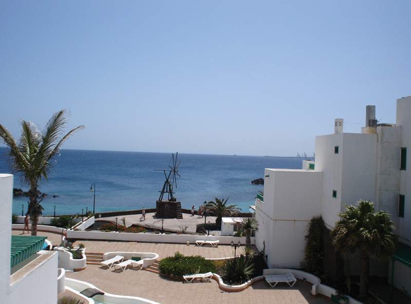 Neptuno - Adults Only *